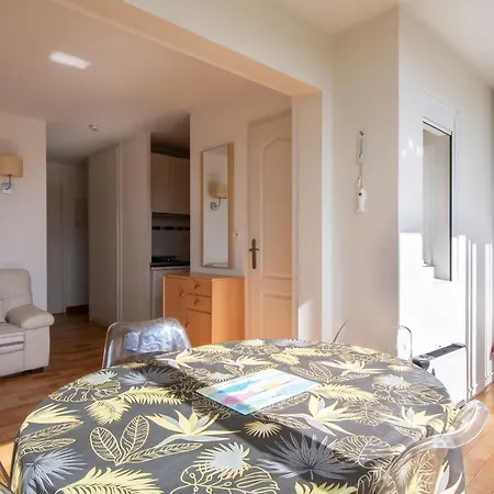 Апартаменты Les Maldives E By Interhome *